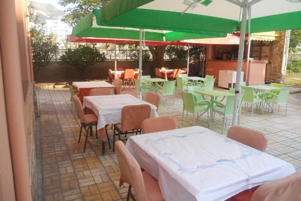 Onorato Hotel (Vlorë)